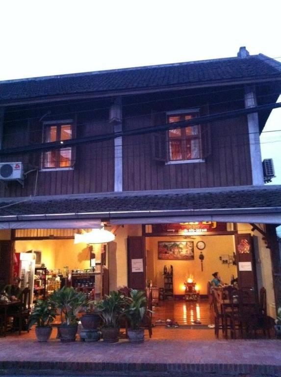 Rimvang Guesthouse Luang Prabang Exterior photo
